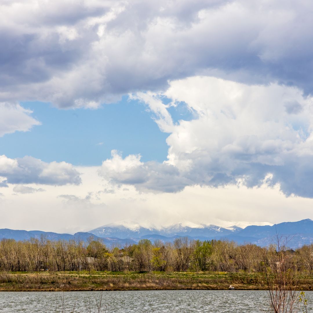 a lake and mountains in colorado